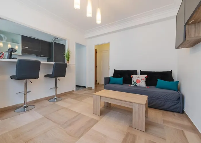 Cosy Soleia, 50m From Sea Side 公寓 *