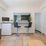 Cosy Soleia, 50m From Sea Side Apartment Menton
