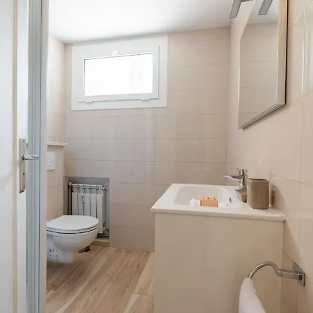 Cosy Soleia, 50m From Sea Side 公寓 *