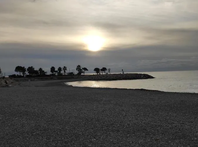 Cosy Soleia, 50m From Sea Side *